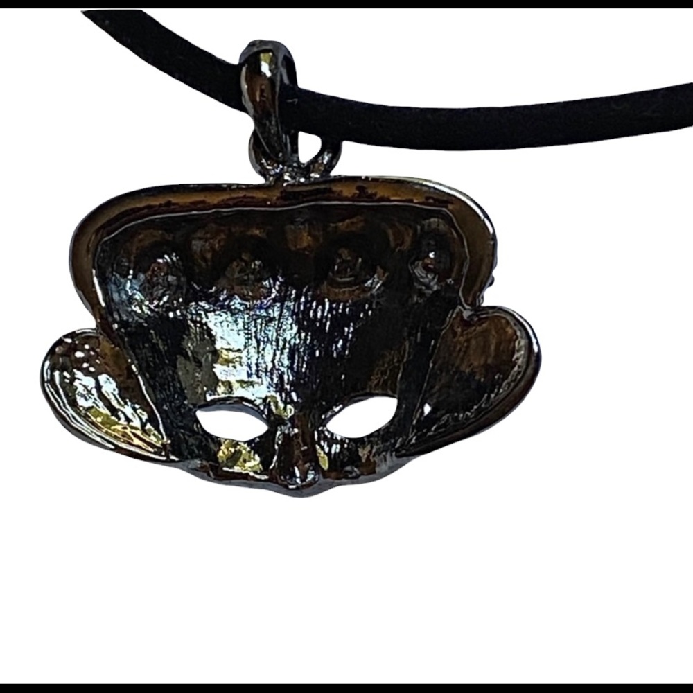 Hand Crafted Crown Mask Masquerade Necklace on Velvet Carnival Rio Regal - Picture 4 of 5